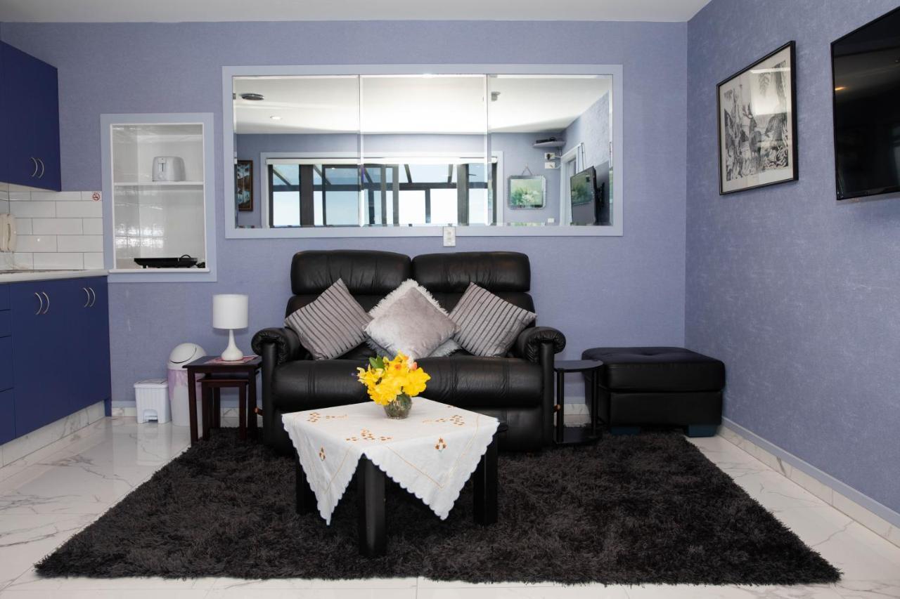Petra Seaside Apartment Dunedin Bagian luar foto