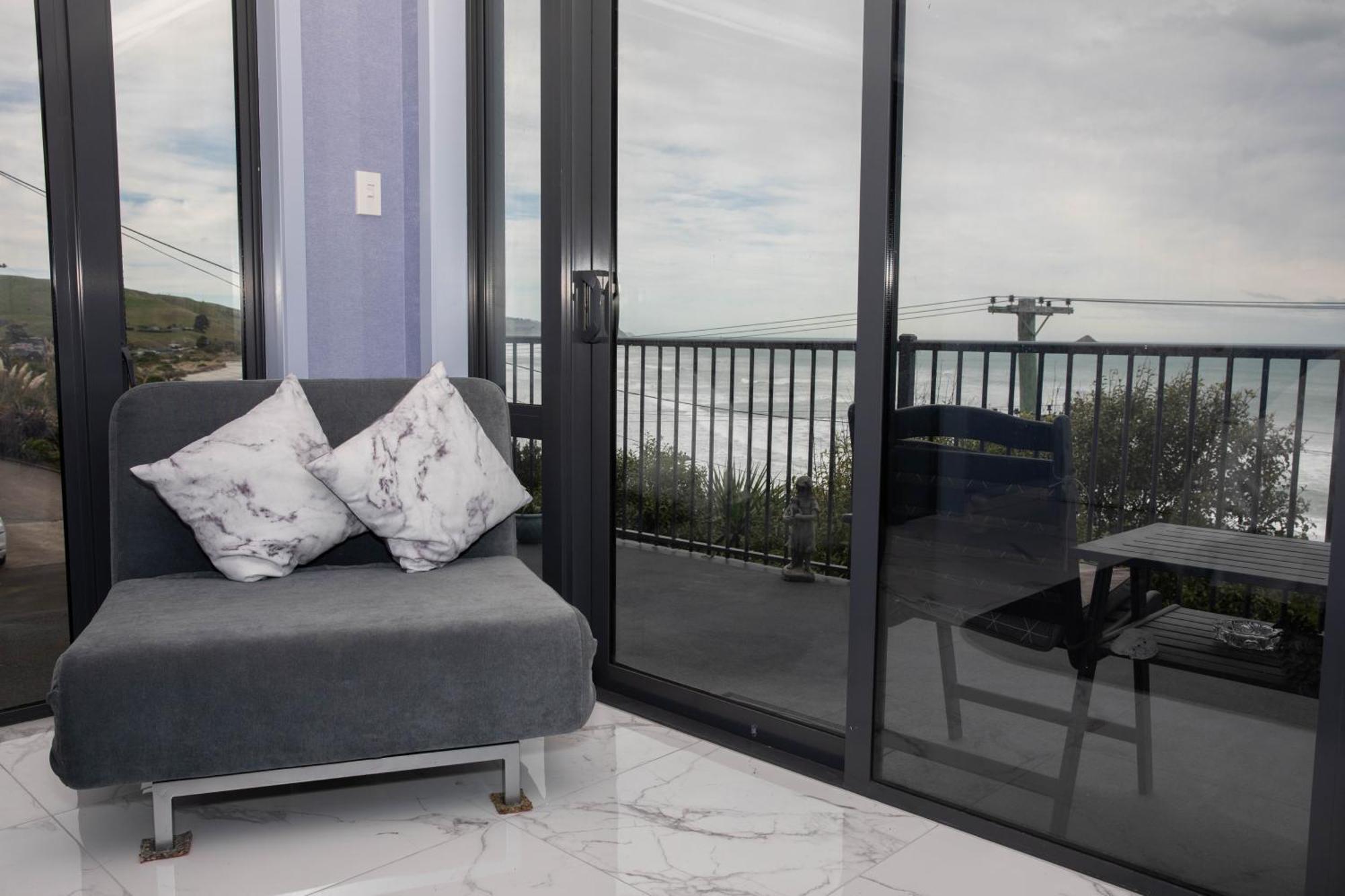 Petra Seaside Apartment Dunedin Bagian luar foto